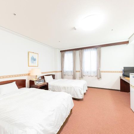 Amuze Hotel Sakuragicho Тояма Экстерьер фото